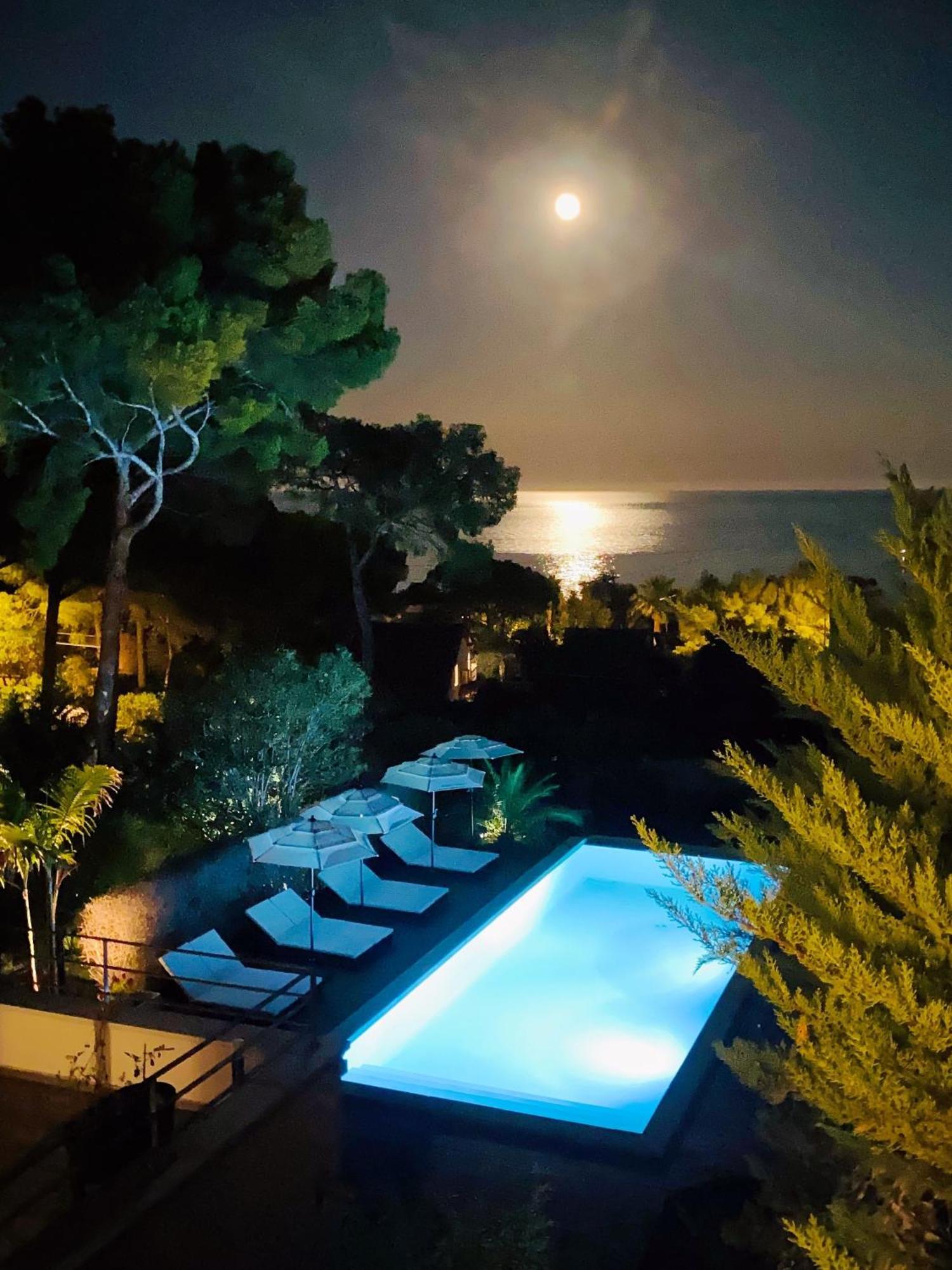 Villa Mediterranea 레지상브르 외부 사진